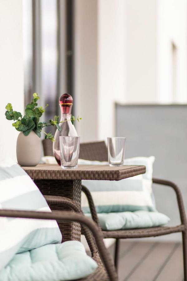 Seaside Beach Przy Plazy - Parking - Praia Apartments - Ergo Polsat Plus Arena 格但斯克 外观 照片
